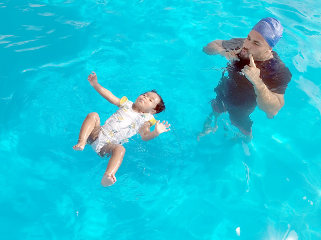 fbc-baby-swimming
