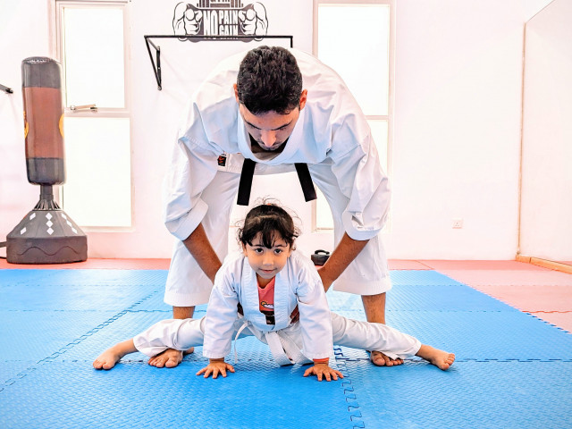 fbc-karate-kids-how-to-split