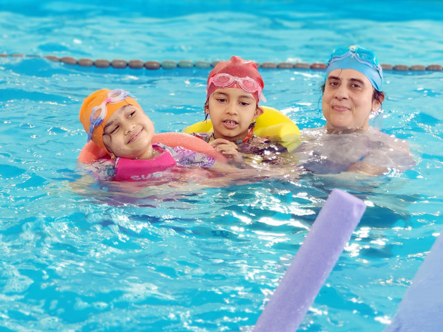 fbc-swimming-cute-kids-30-9