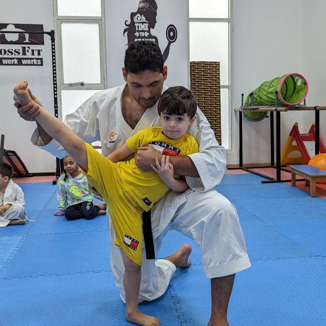 fbc-karate-roundhouse-kick